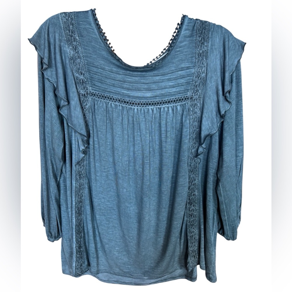 Knox Rose mid sleeve blue grey boho shirt with ruffled front makes front